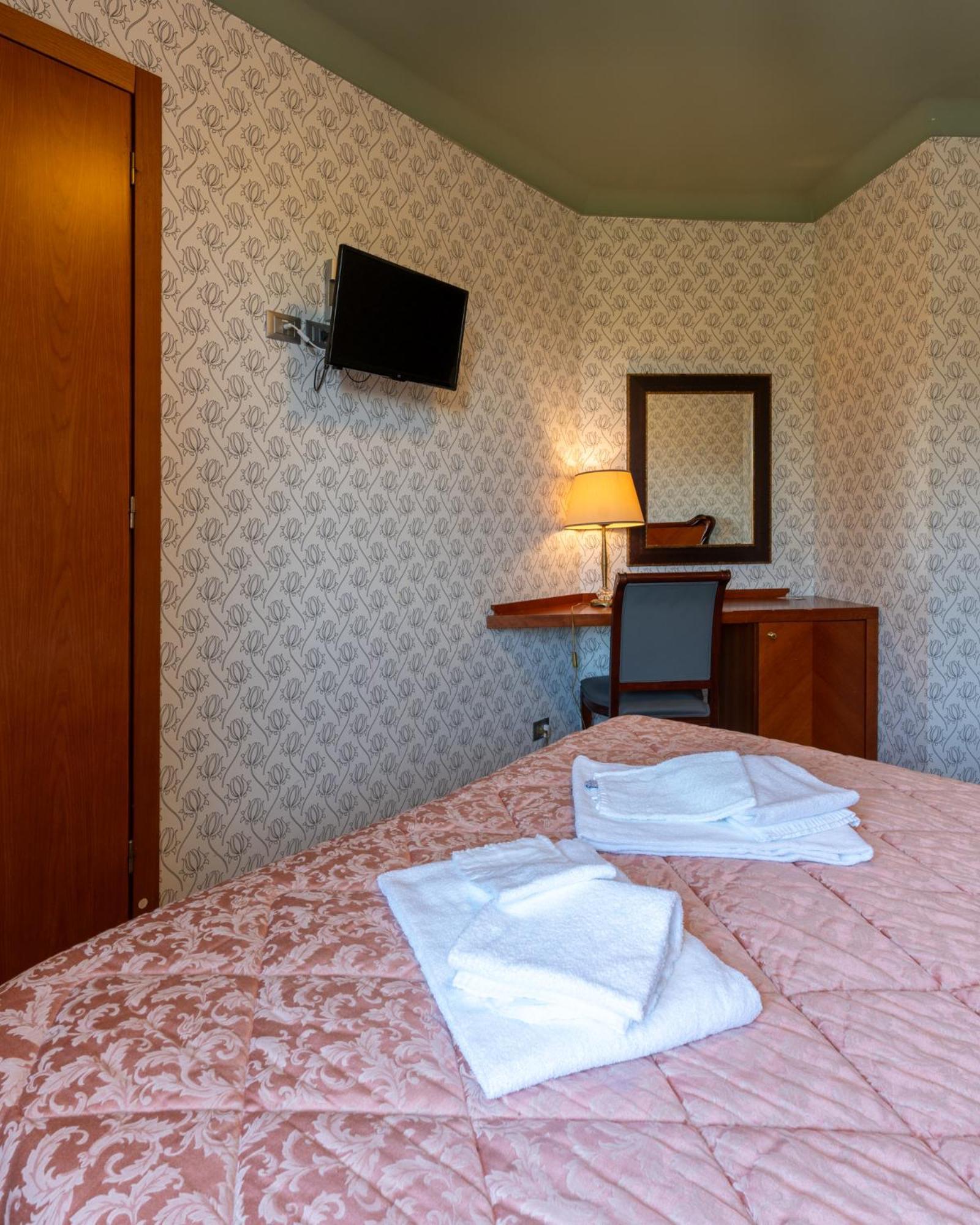 Hotel Terme Sarnano Exterior photo